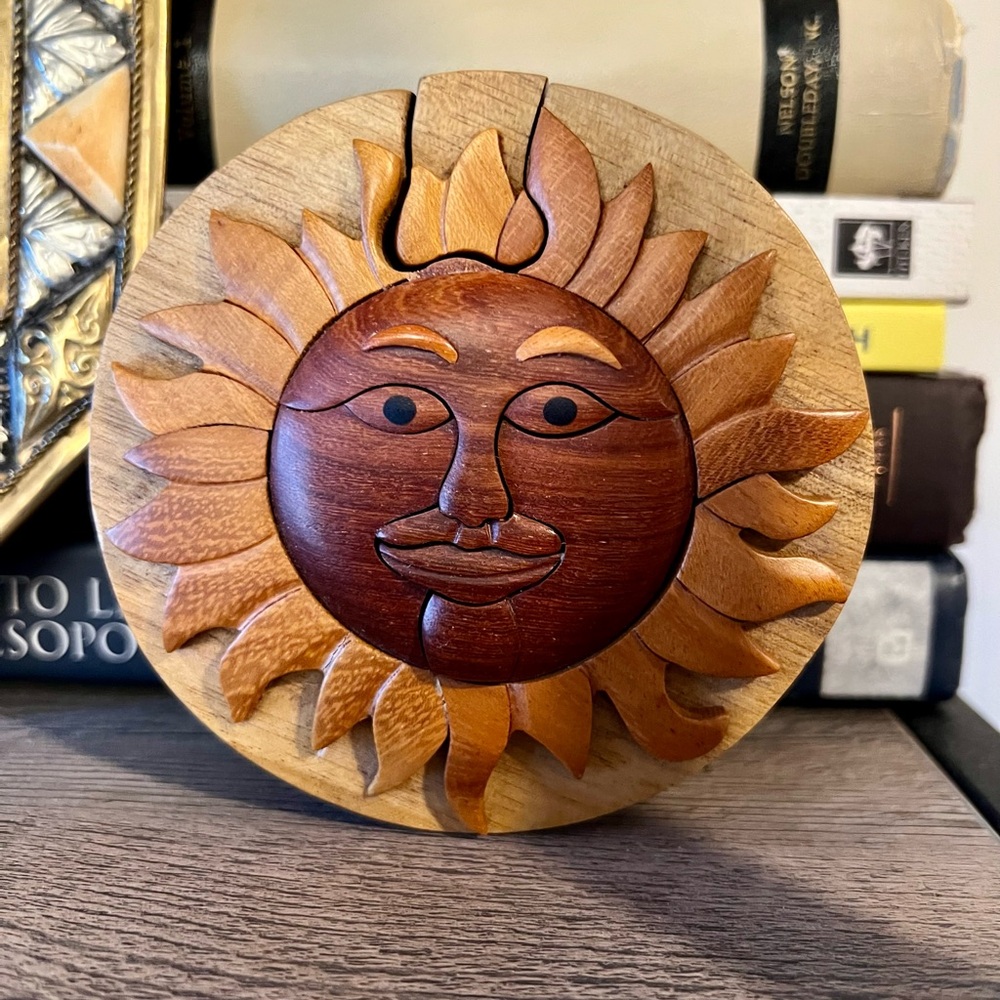 🎈Hand-Carved Solid Wood Sun Face Puzzle Box